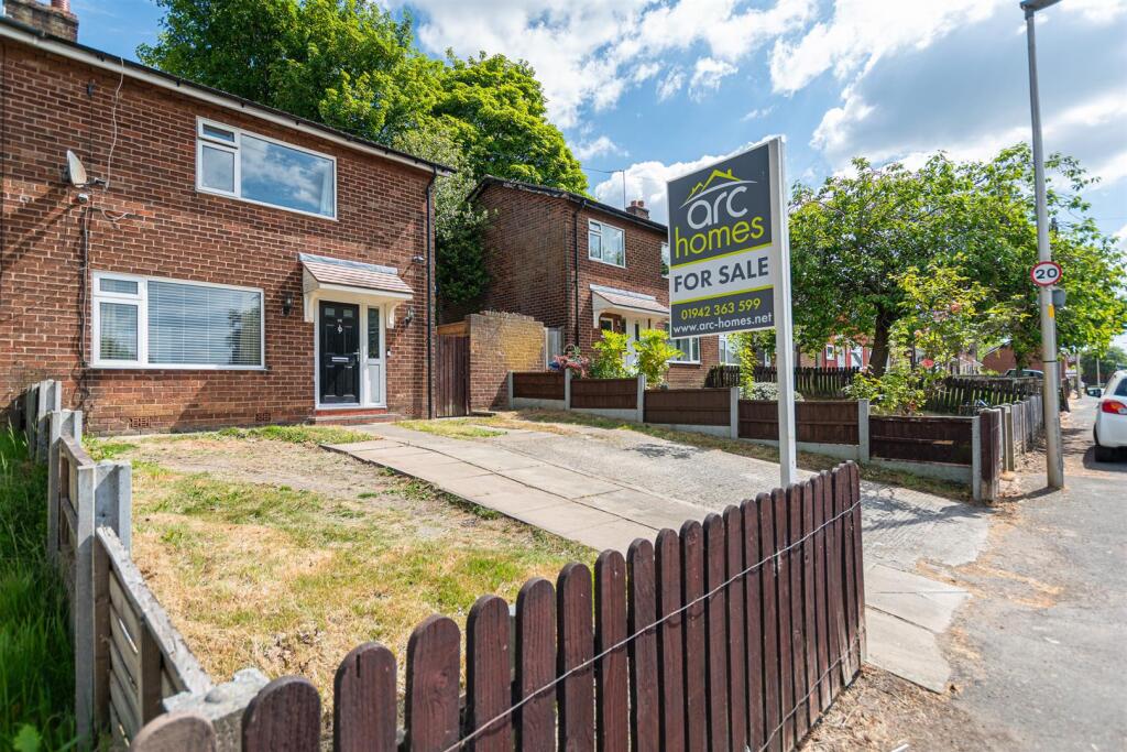 2 bedroom semi-detached house