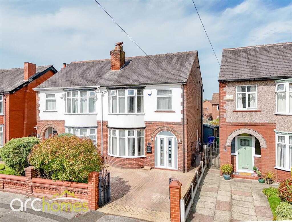 3 bedroom semi-detached house for sale in Platt Fold Road, Leigh, WN7