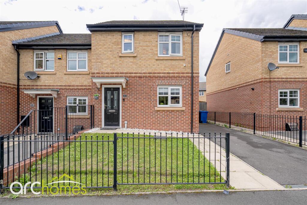 Main image of property: Gibfield Park Avenue, Atherton, Manchester