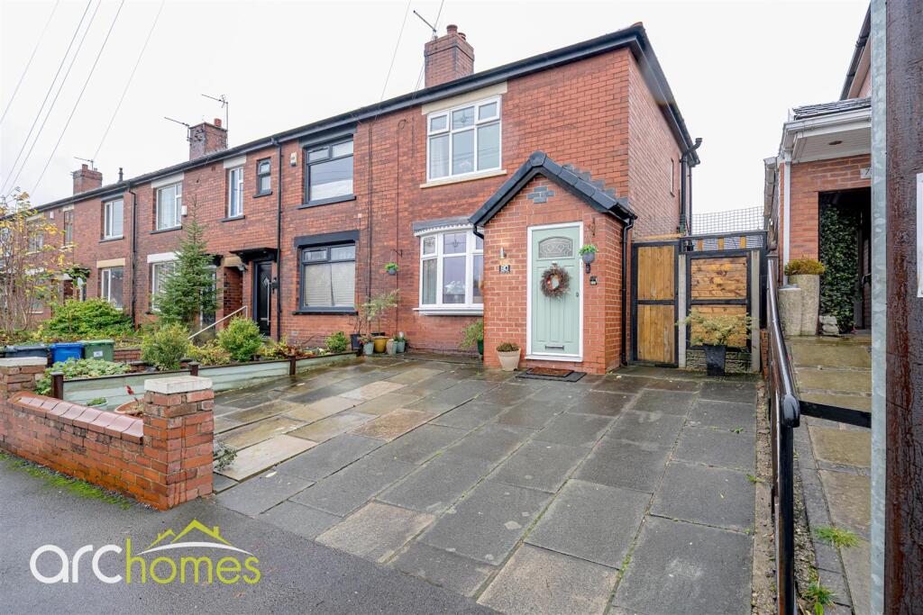 Main image of property: Corner Lane, Leigh