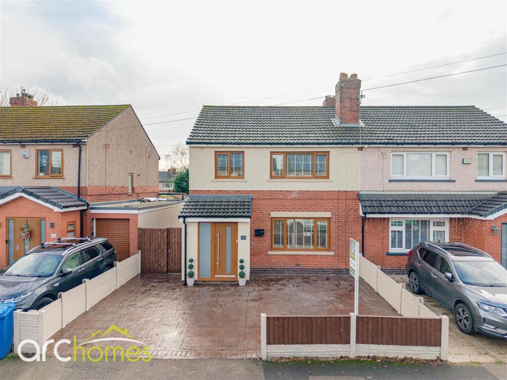 Main image of property: Tennyson Avenue, Leigh
