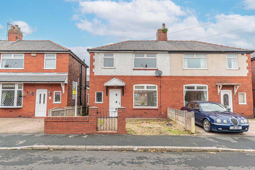 Main image of property: Worthing Grove, Atherton, Manchester