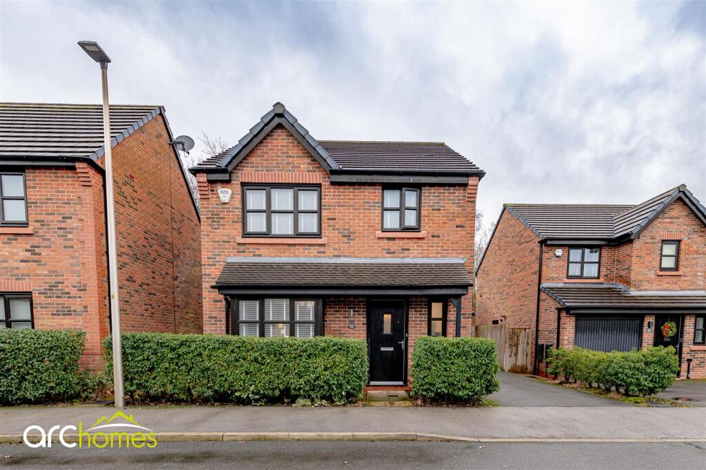 Main image of property: Tiverton Avenue, Leigh