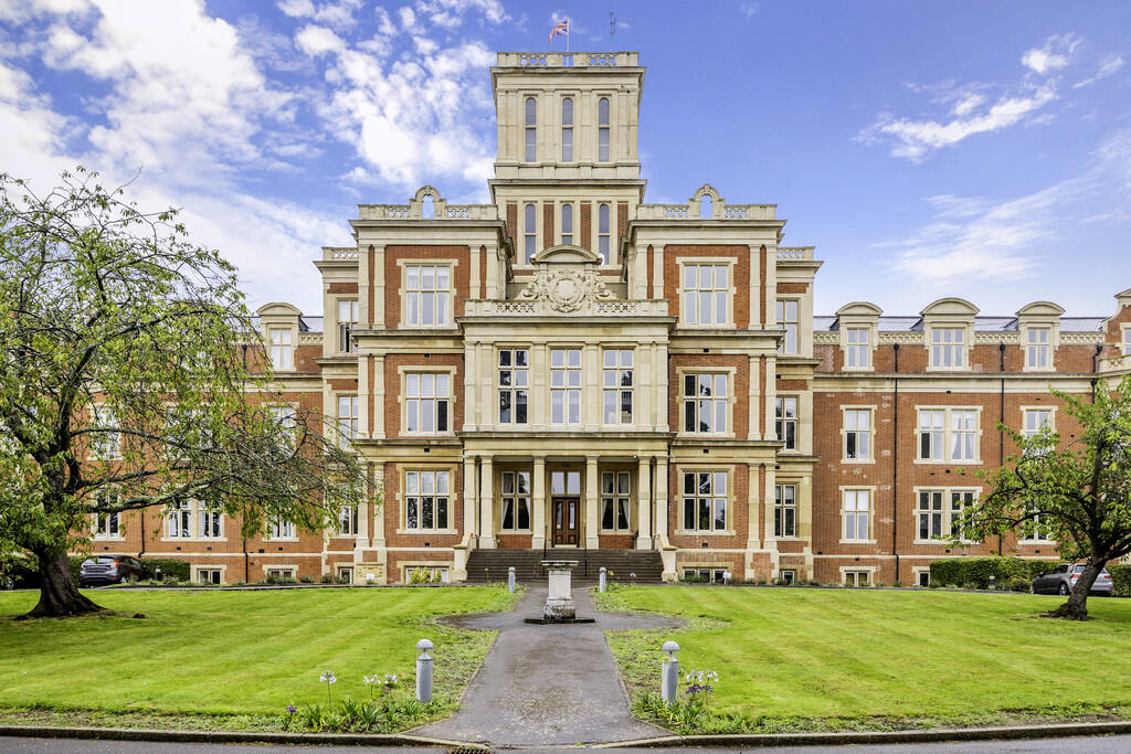 Main image of property: 47 Victoria Court