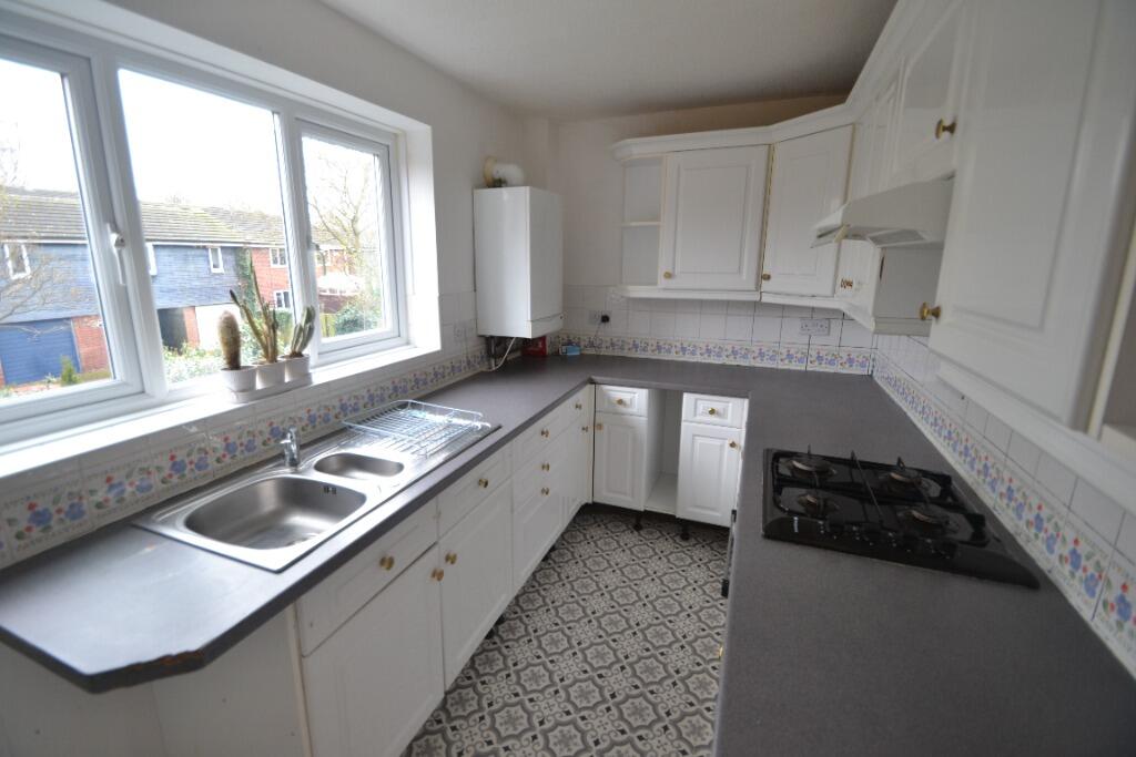 2 bedroom semi-detached house for rent in Glaramara Close, The Meadows, Nottingham, NG2