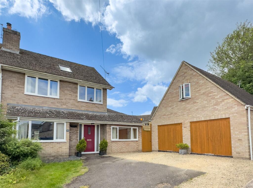 Main image of property: Queens Close, Eynsham, Witney, Oxfordshire, OX29