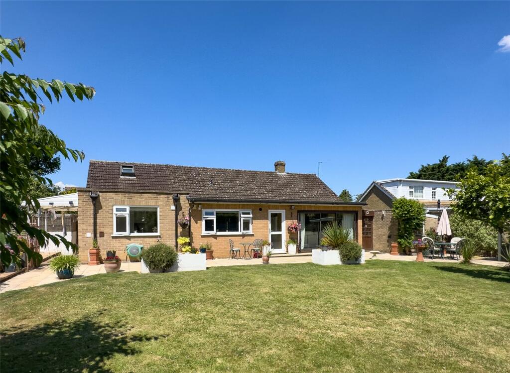 Main image of property: Marlborough Drive - Over 2000ftsq, Cassington, Witney, Oxfordshire, OX29