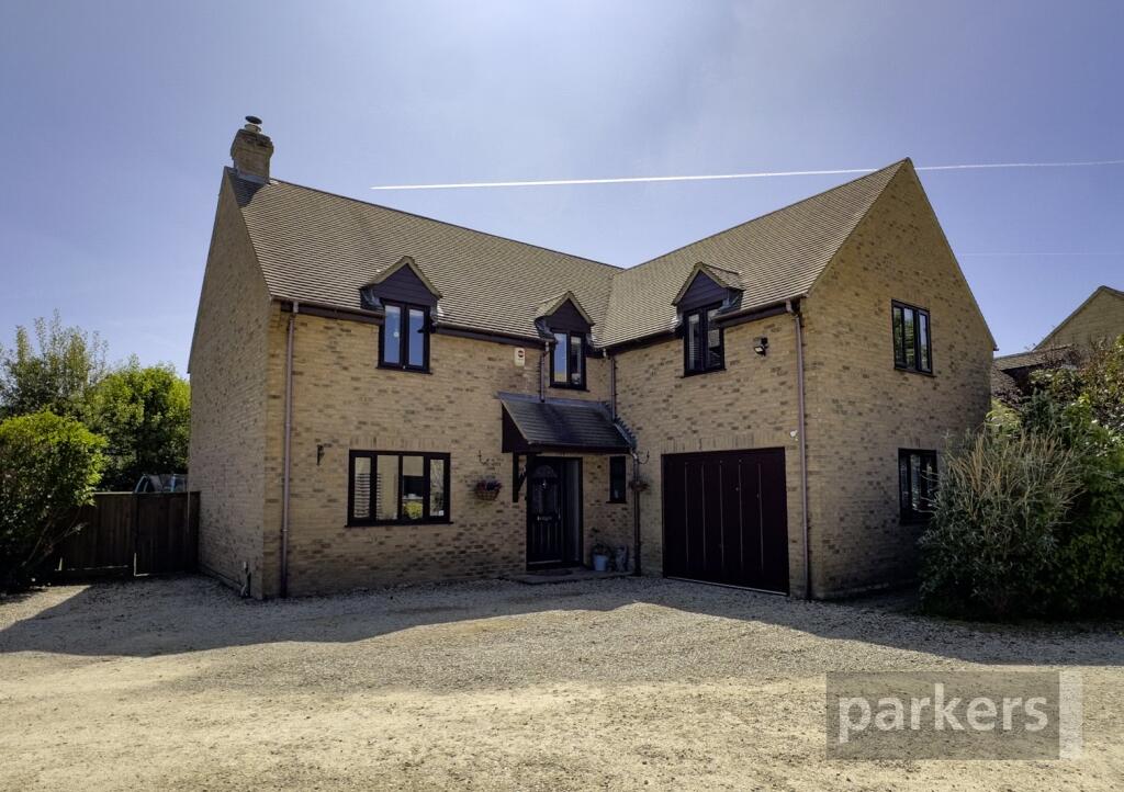 Main image of property: Millwood Vale, Long Hanborough, Witney, Oxfordshire, OX29
