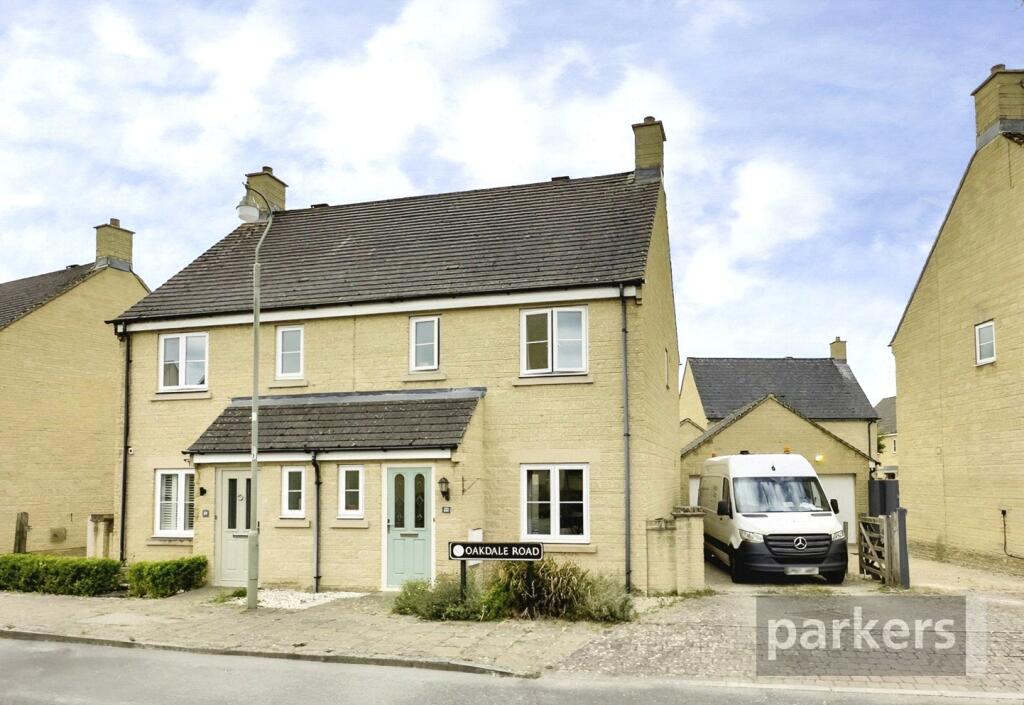 Main image of property: Oakdale Road, Witney, Oxfordshire, OX28