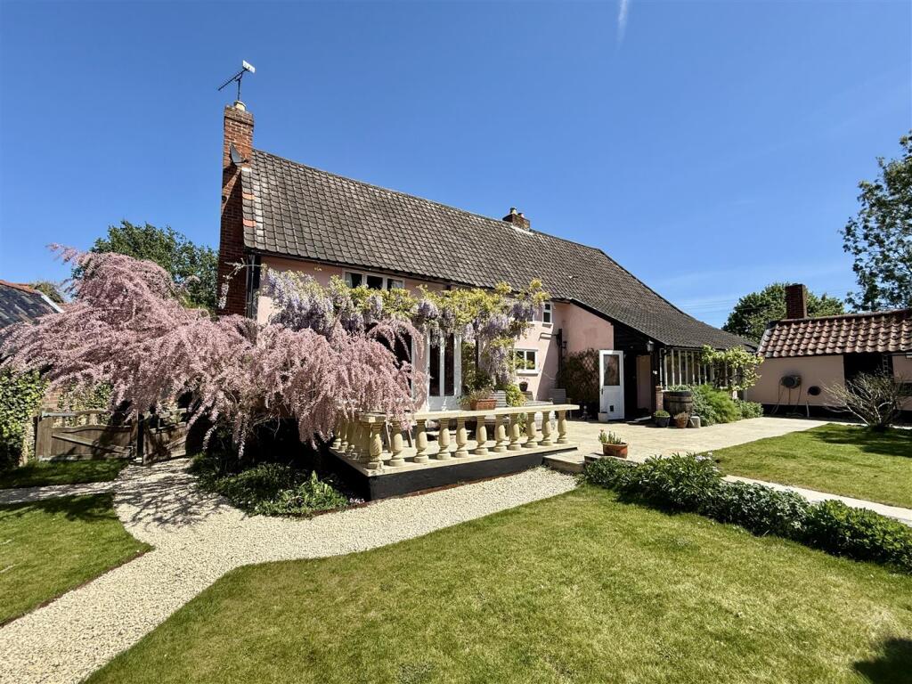 Main image of property: Lower Street, Baylham