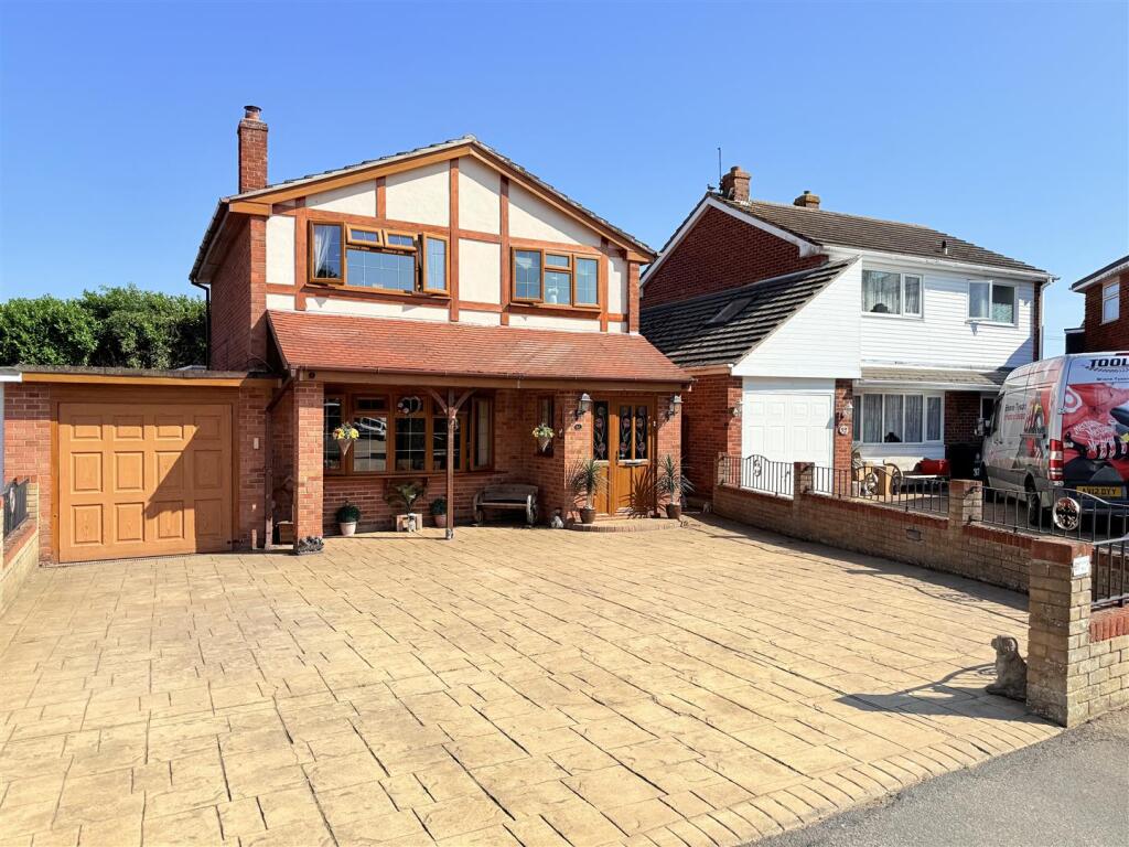 Main image of property: Pickers Way, Holland-On-Sea