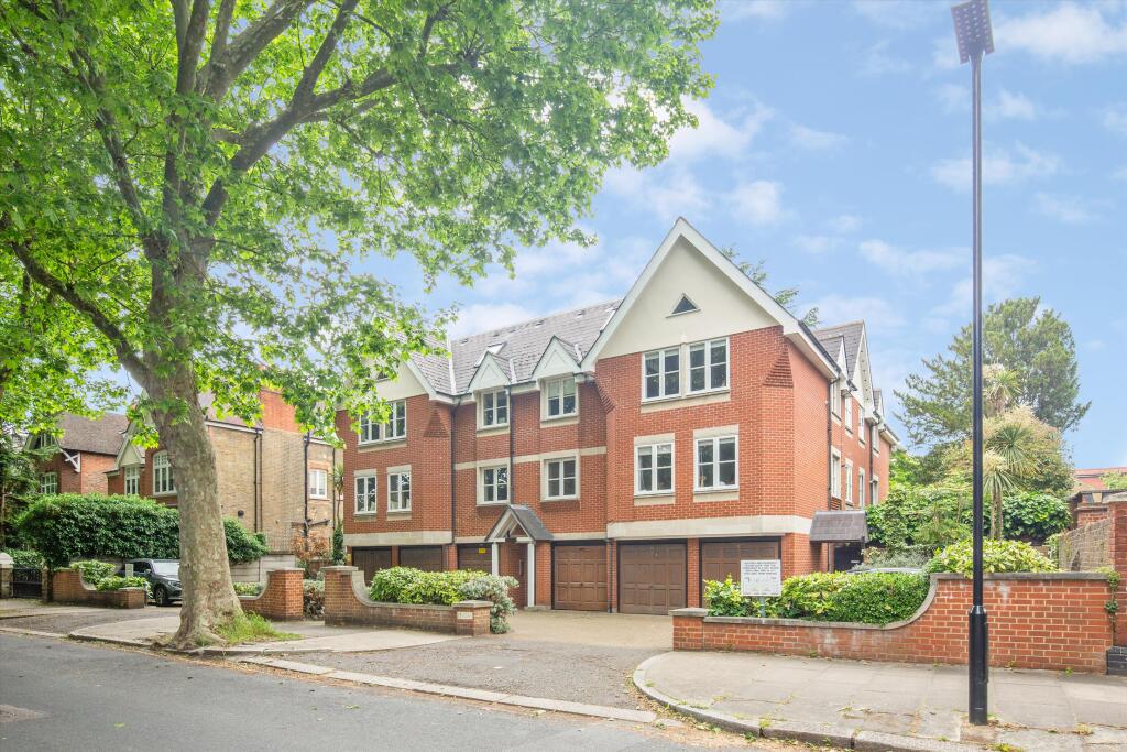 Main image of property: Barrowgate Road, London, W4