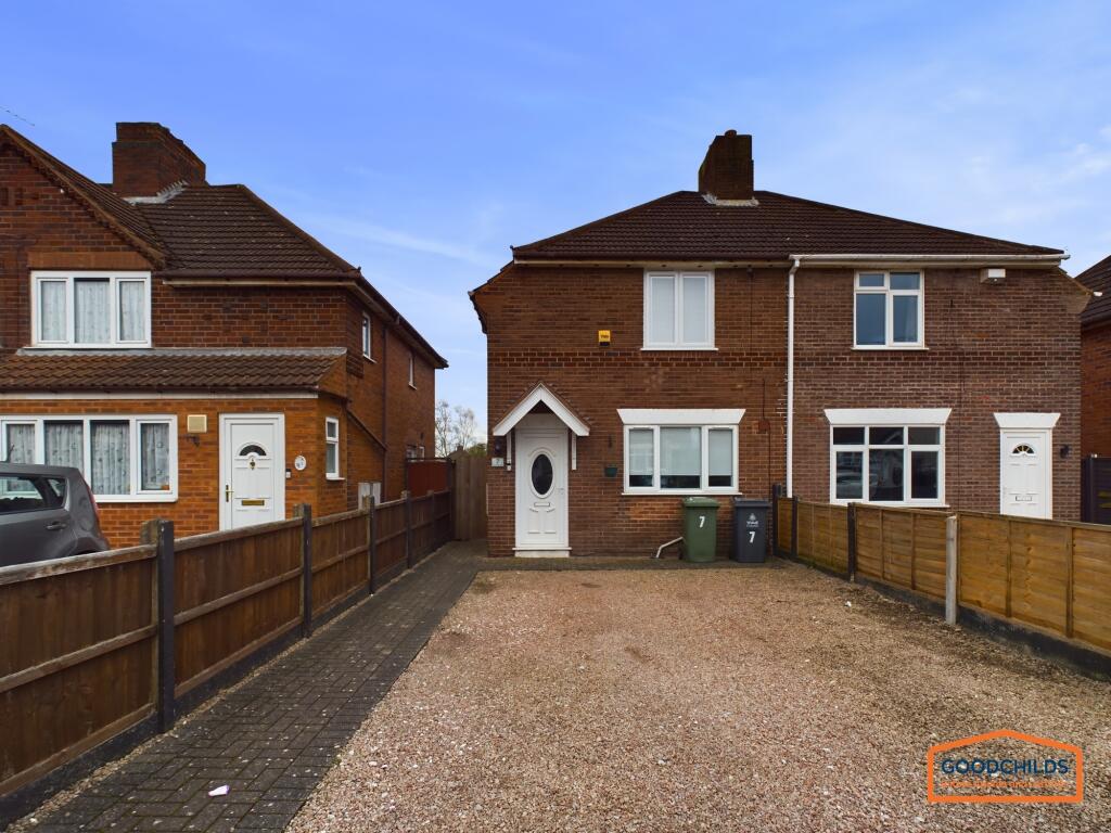 3 bedroom semidetached house for sale in Ogley Crescent, Brownhills, WS8