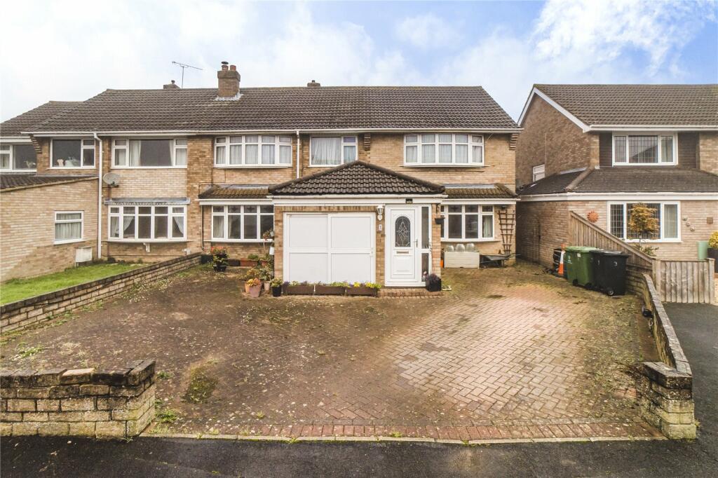 5 bedroom semi-detached house for sale in Overton Gardens, Stratton, Swindon, Wiltshire, SN3
