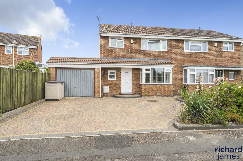 3 bedroom semi-detached house for sale in Chalford Avenue, Nythe, Swindon, Wiltshire, SN3