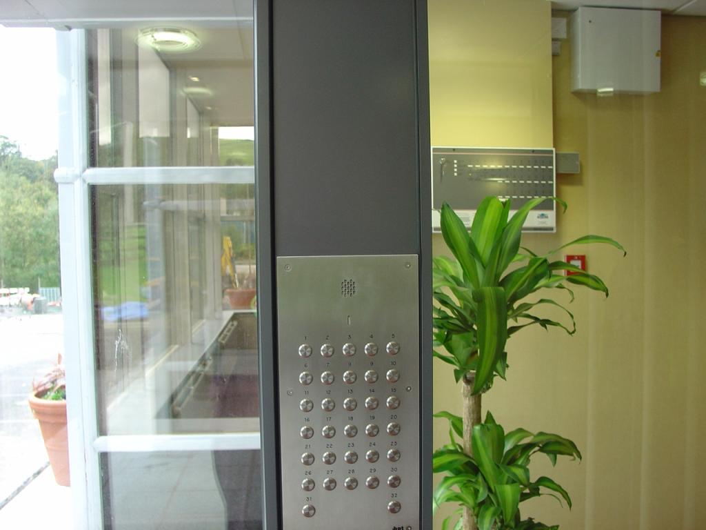 Additional property image - Link 665 Business Centre, A56, Rossendale, BB4 5HU