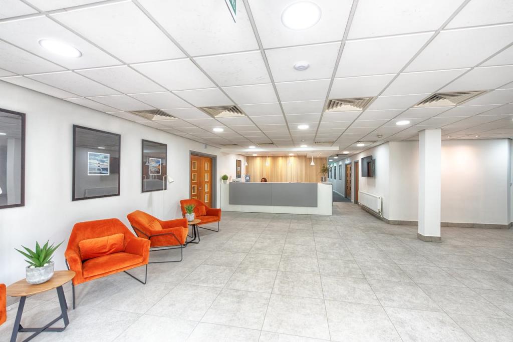 Additional property image - Link 665 Business Centre, A56, Rossendale, BB4 5HU