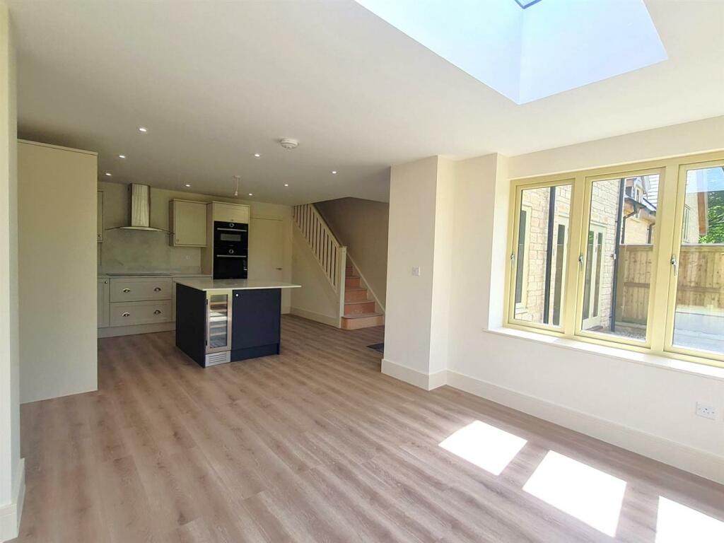 Additional property image - Meadow View, Hill Ash Court