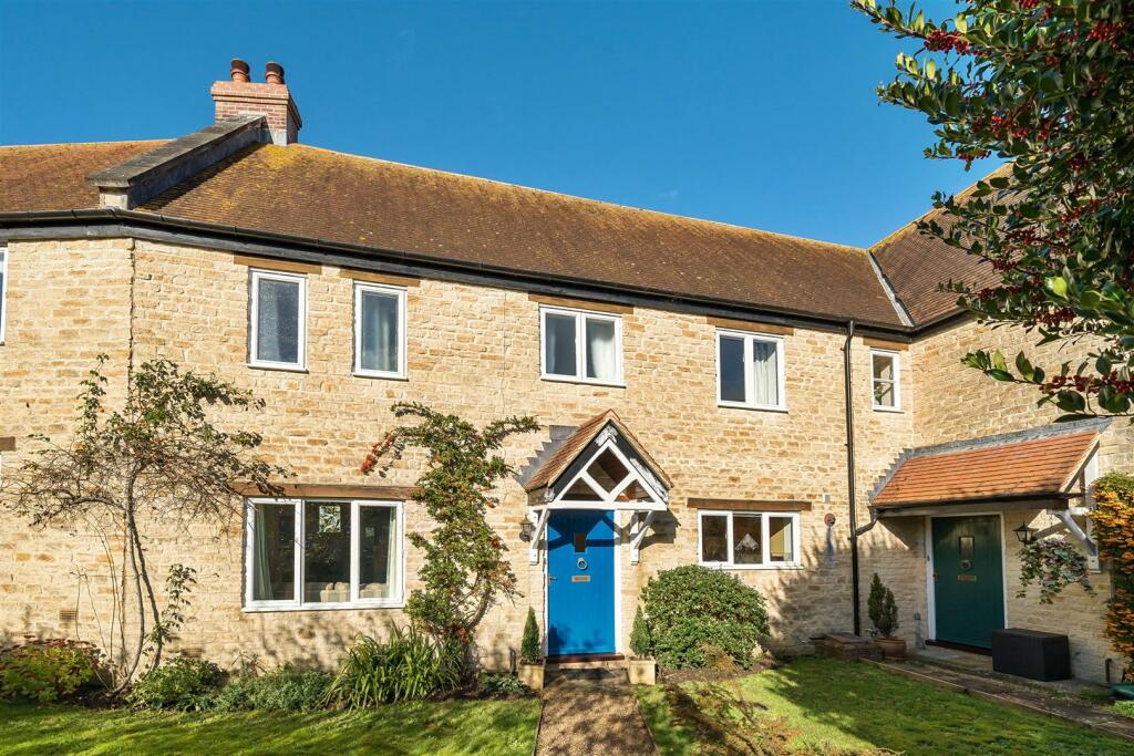 3 bedroom terraced house for sale in Church Place, Milborne Port