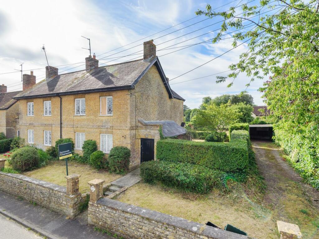 3 bedroom semidetached house for sale in East Street, Milborne Port