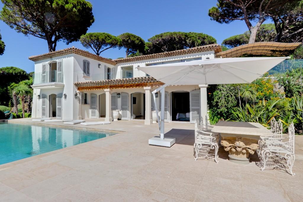 5 bedroom villa for sale in StTropez, Var, ProvenceAlpsCote d`Azur, France