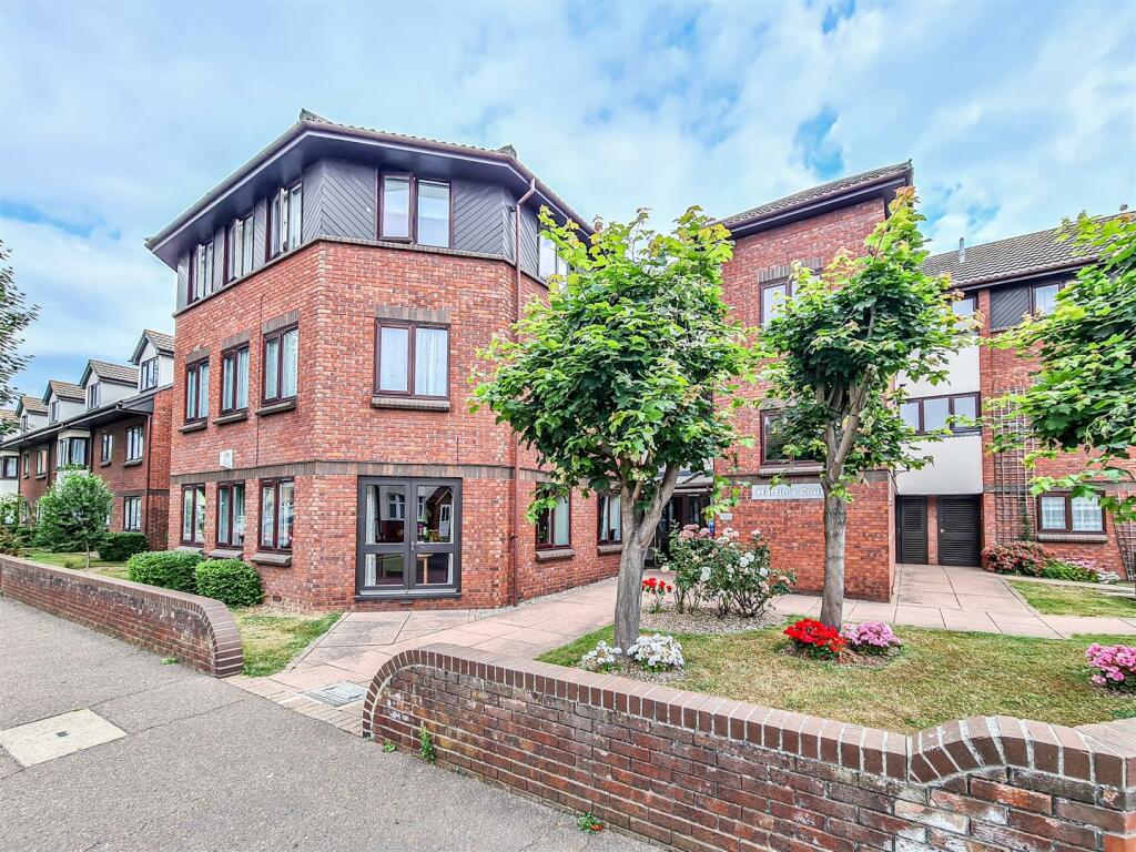 1 bedroom retirement property for sale in Stadium Road, SouthendonSea