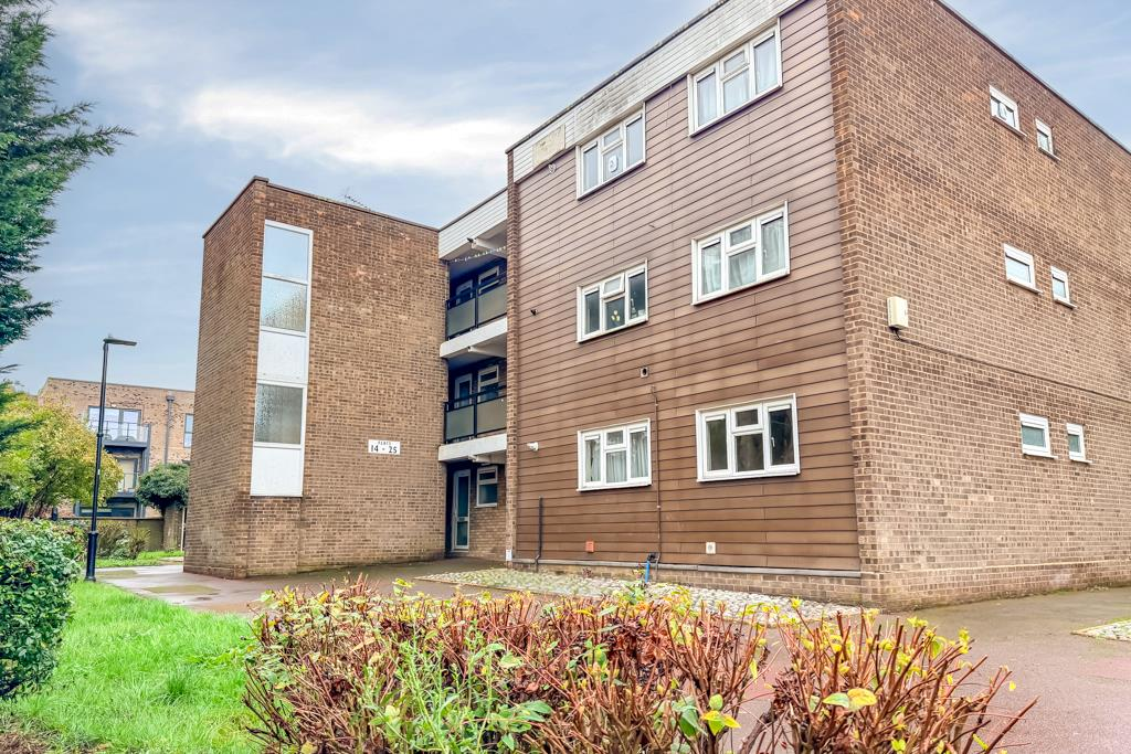 Main image of property: Purley Way, Westcliff-on-Sea