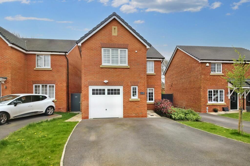 4 bedroom detached house for sale in Broadleaf Crescent, Standish, WN6