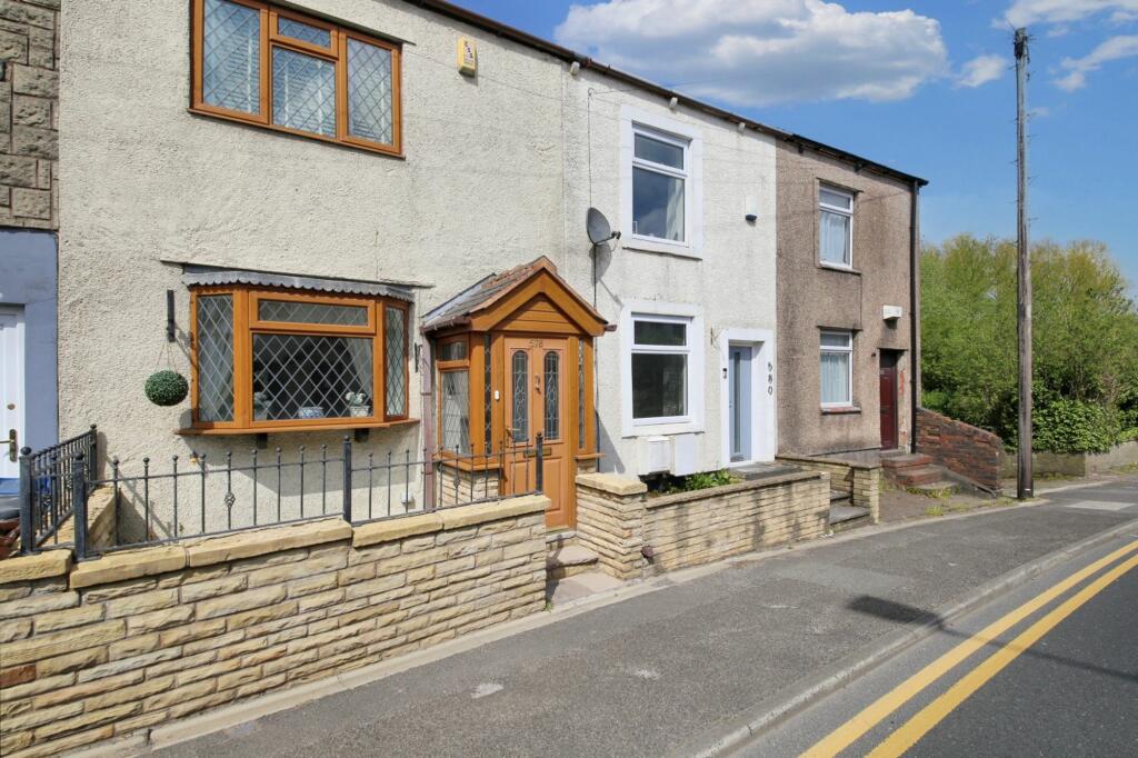 2 bedroom terraced house for sale in Bolton Road, Aspull, WN2