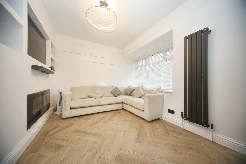 3 bedroom semidetached house for sale in Wardley Street, Wigan, WN5