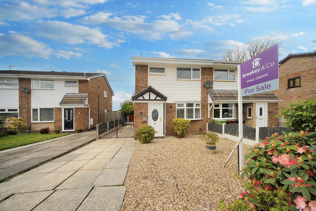 Main image of property: Montford Rise, Aspull, WN2