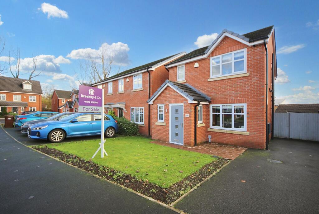 3 bedroom detached house