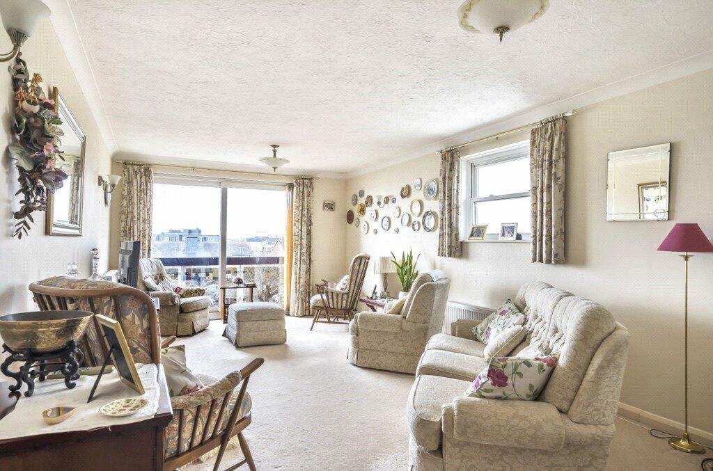 2 bedroom apartment for sale in The Esplanade, Bognor Regis, West