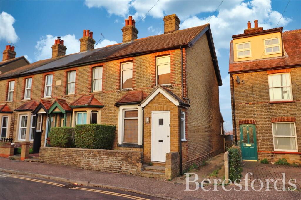 3 bedroom end of terrace house for sale in Victoria Road, Maldon, CM9
