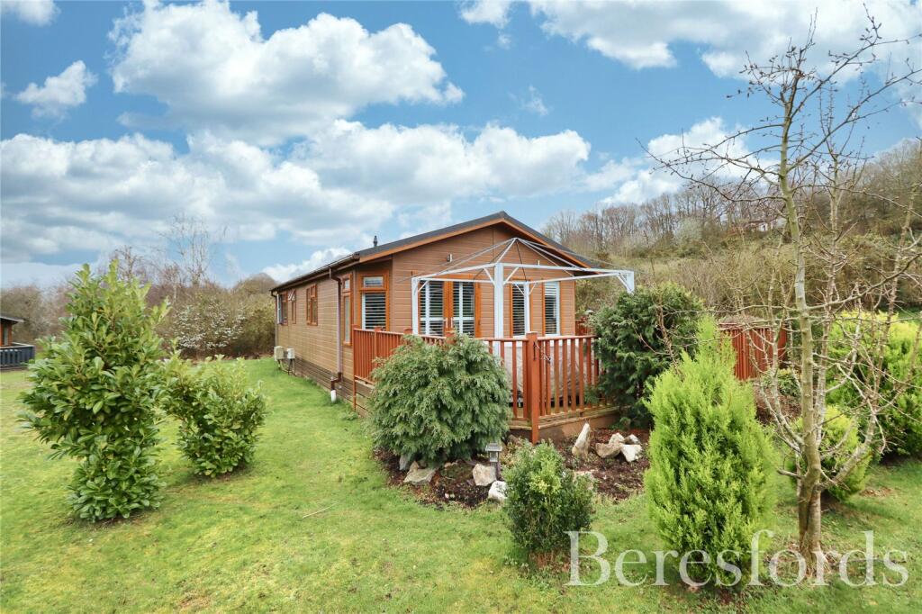 2 bedroom detached house for sale in Woodham Walter, Maldon, CM9