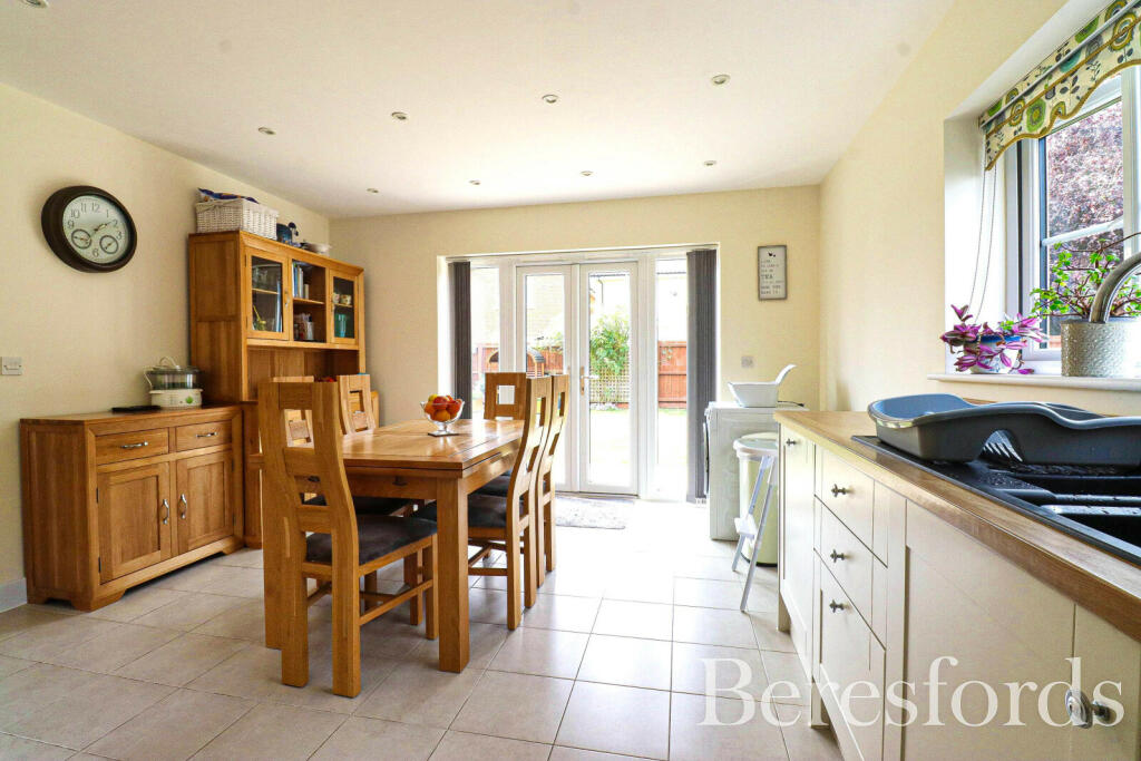Additional property image - Southfields, Tillingham, CM0