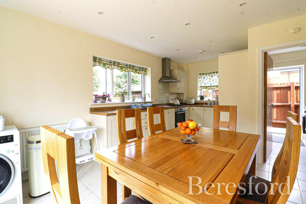 Additional property image - Southfields, Tillingham, CM0