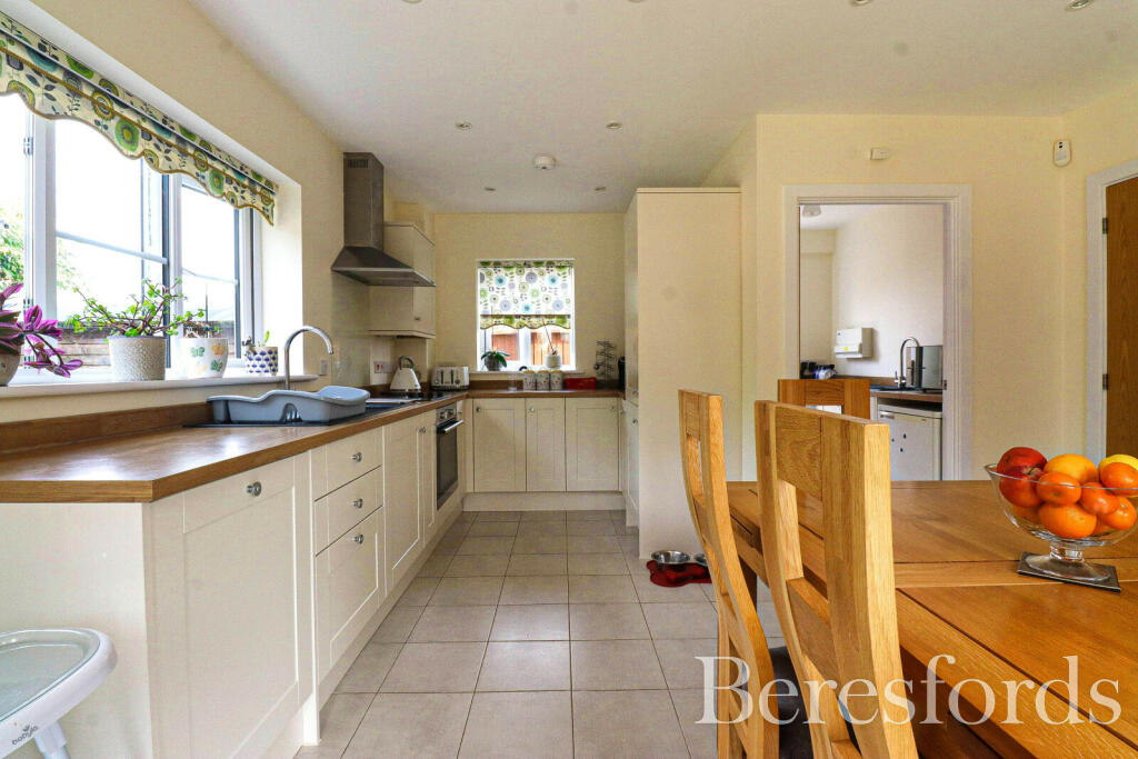 Additional property image - Southfields, Tillingham, CM0