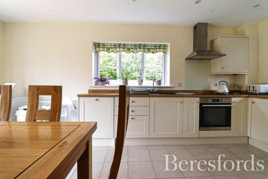 Additional property image - Southfields, Tillingham, CM0