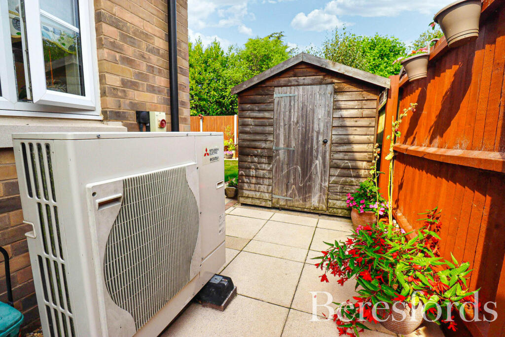 Additional property image - Southfields, Tillingham, CM0