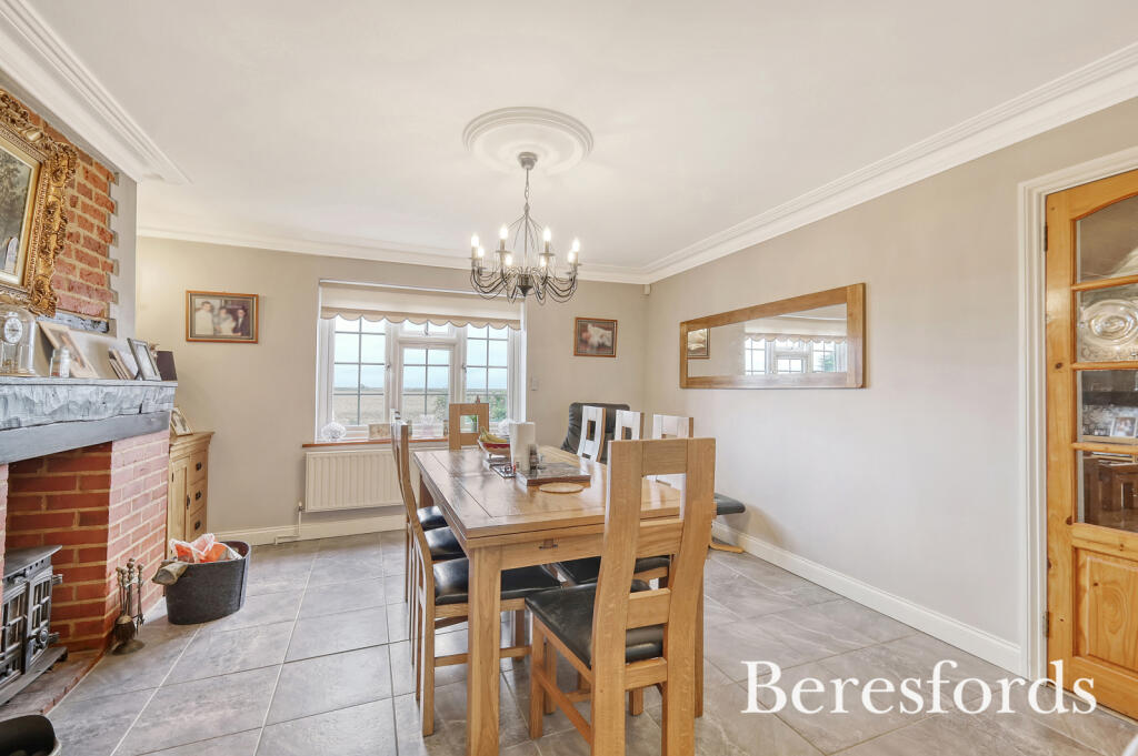 Additional property image - Marshes, Burnham-on-Crouch, CM0