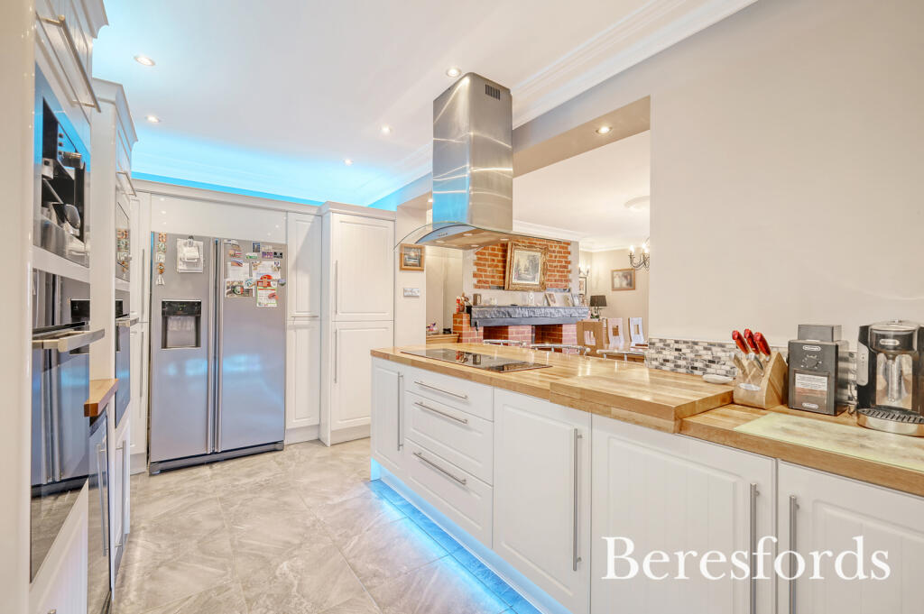 Additional property image - Marshes, Burnham-on-Crouch, CM0