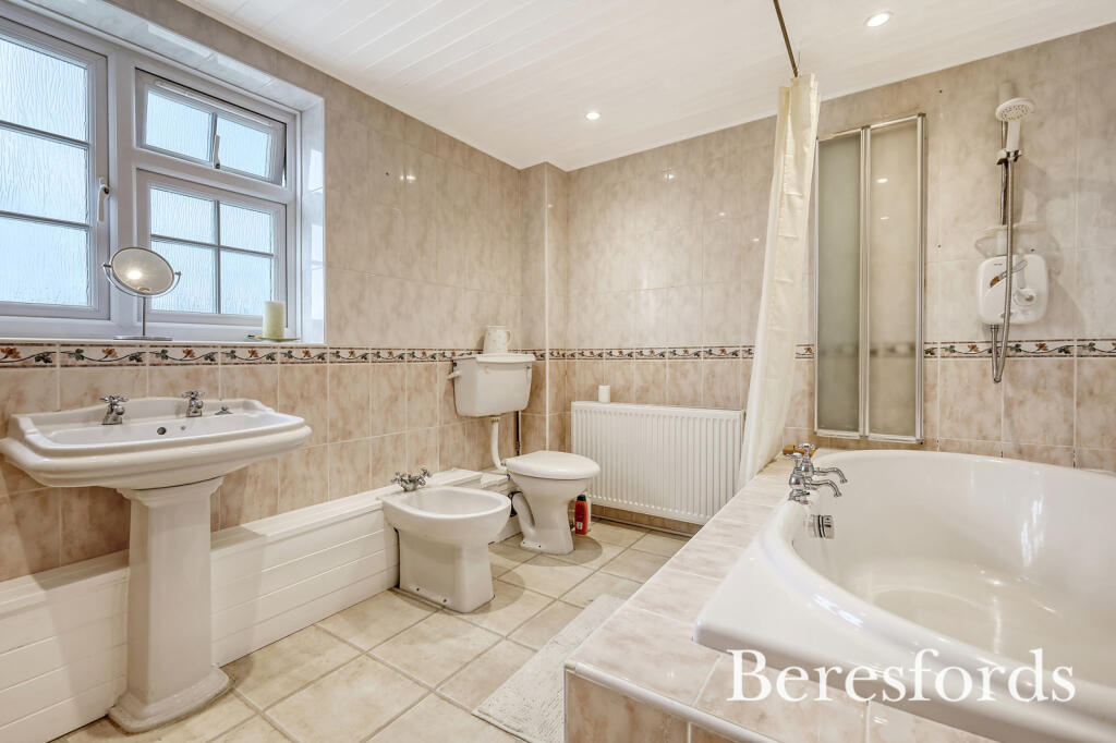 Additional property image - Marshes, Burnham-on-Crouch, CM0