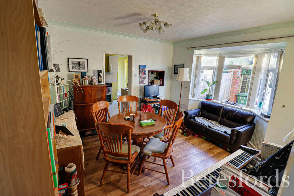 Additional property image - Crescent Road, Heybridge, CM9