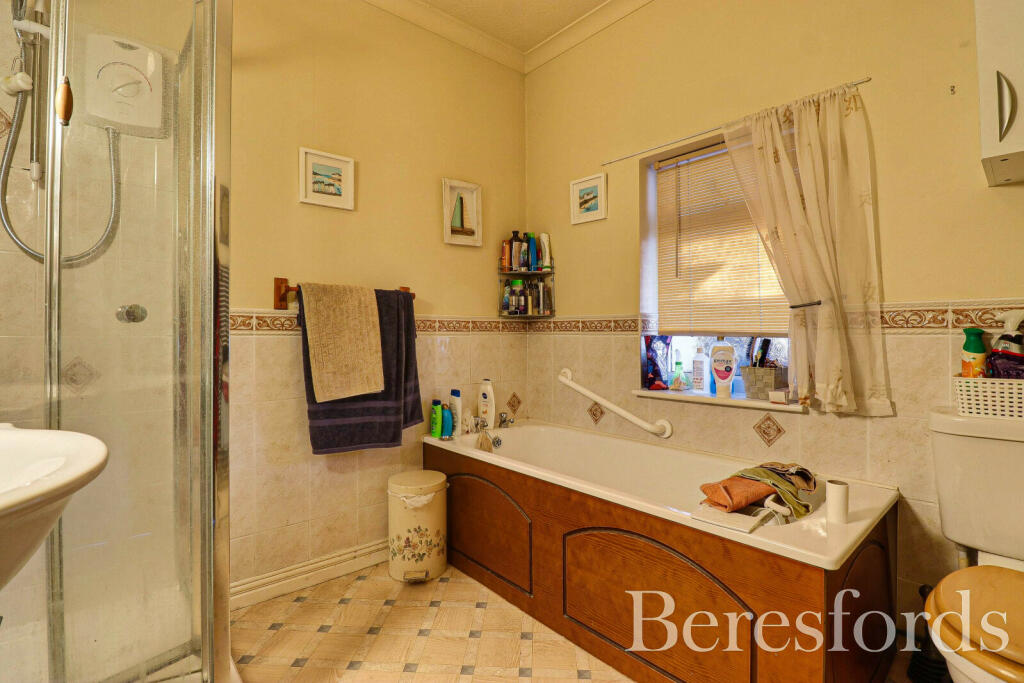 Additional property image - Crescent Road, Heybridge, CM9