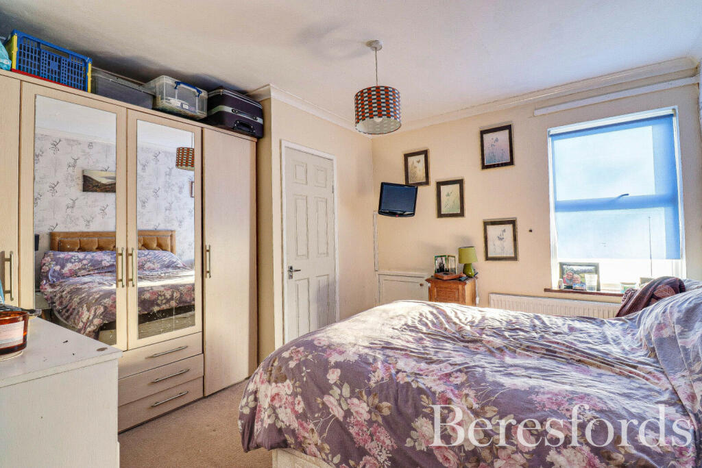 Additional property image - Crescent Road, Heybridge, CM9
