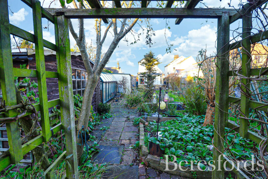 Additional property image - Crescent Road, Heybridge, CM9