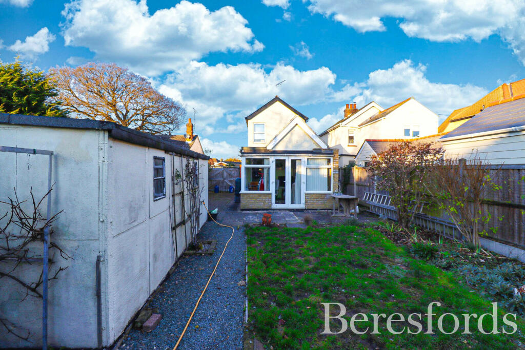 Additional property image - Crescent Road, Heybridge, CM9