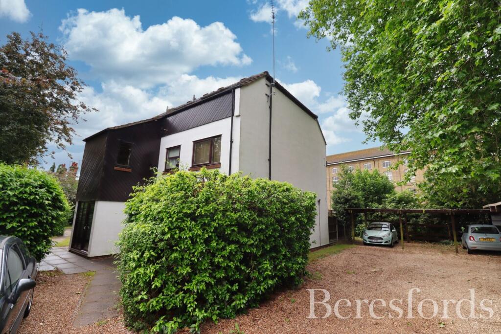 Main image of property: Colchester Road, Heybridge, CM9