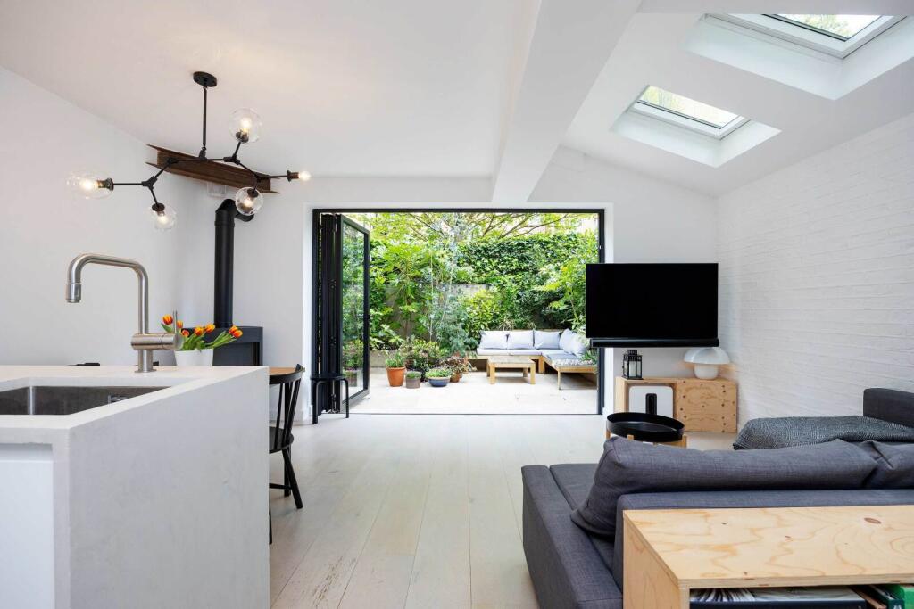 Main image of property: Warriner Gardens, 
Battersea Park, SW11